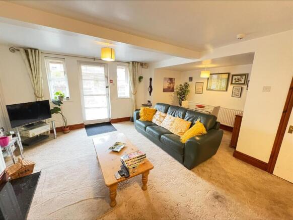 Living/Dining Room