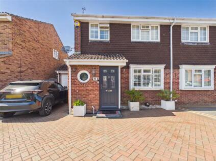 Owl Close, Abbeydale, Gloucester, Gloucestershire, GL4