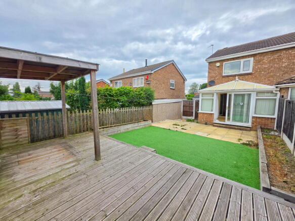 2 bed Semi-Detached for sale Image 12