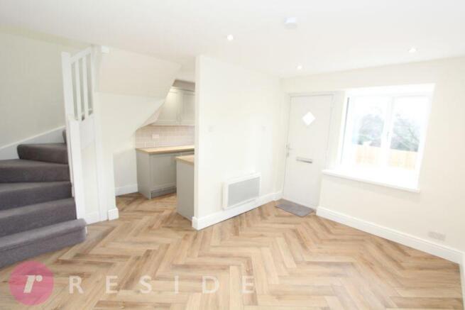 Lounge / Dining Area