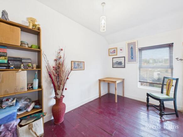 5 bed Terraced for sale Image 11