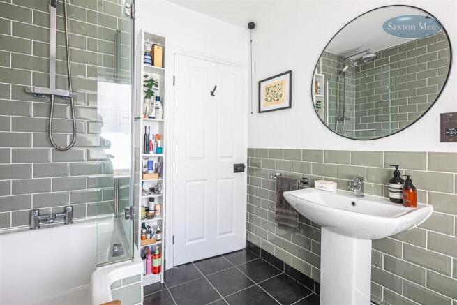 3 bed Terraced for sale Image 10
