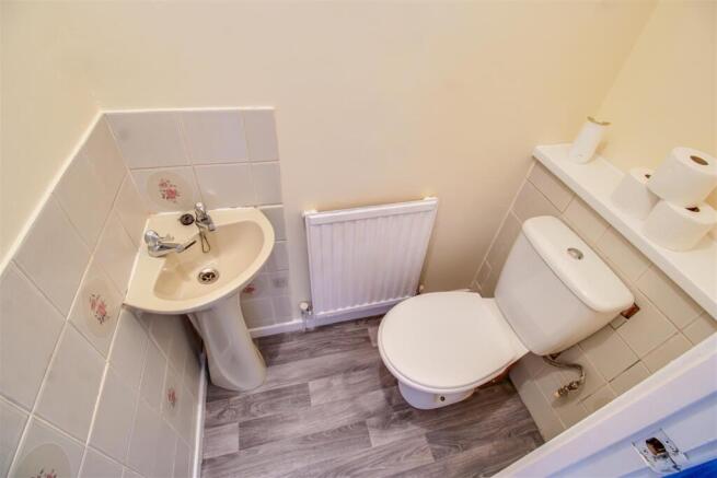 3 bed Detached for sale Image 6