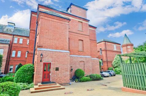 Rosebury Square, Woodford Green, Essex