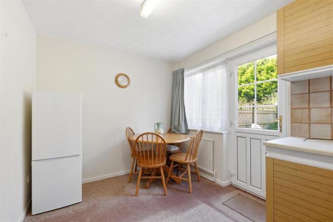 Kitchen_2.jpg