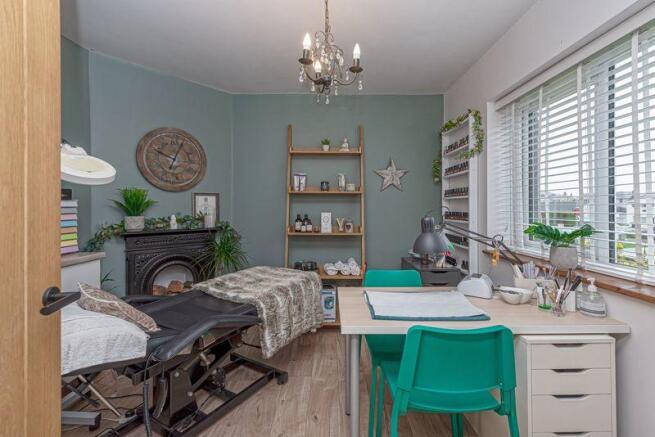 SITTING ROOM