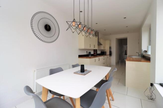 Kitchen/Dining Room