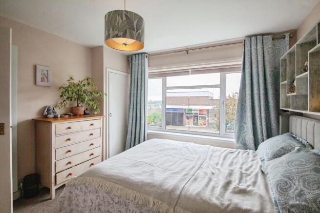 3 bed Semi-Detached for sale Image 8