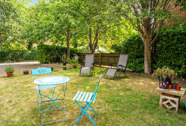 1325539-4-68762bb...