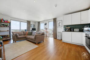 34, 20 Meander House, Logan Close, Stratford, London E20 1FG
