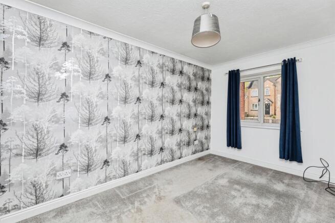 2 bed Terraced for sale Image 8