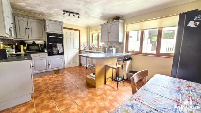 Best Kitchen 1.jpg