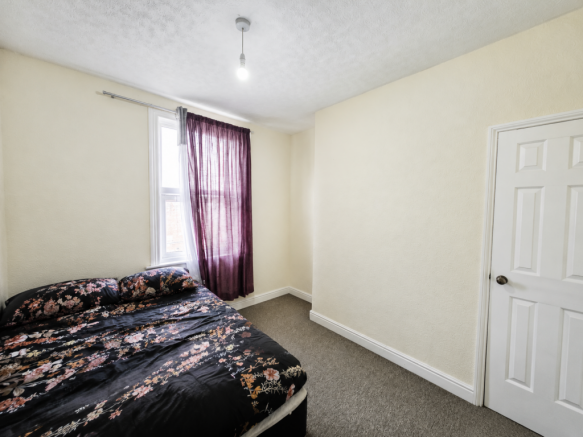 5 bed Block of Apartments for sale Image 7