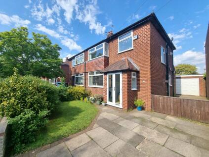 Wenlock Road, Sale, M33
