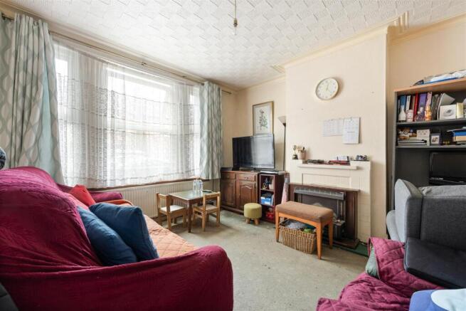 Blyth Road, E17