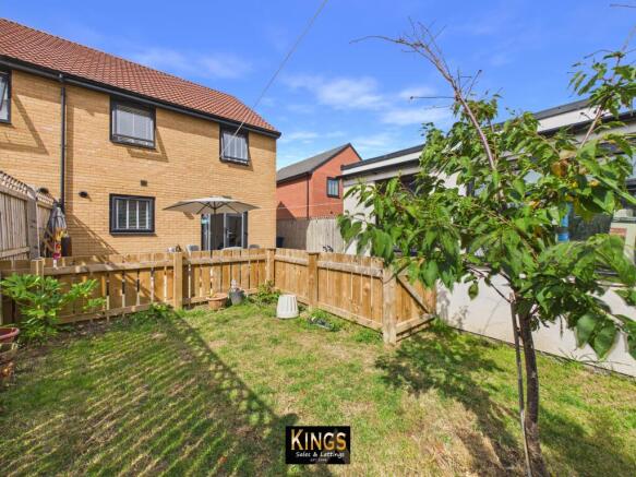 3 bed Semi-Detached for sale Image 4