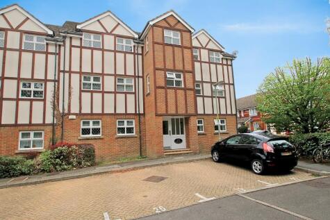 Lorne Gardens, Knaphill, Woking
