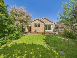 24, Beaver Close, Worcester WR2 4EG