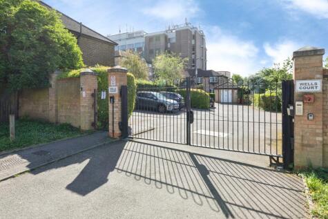 Regarth Avenue, Romford, RM1