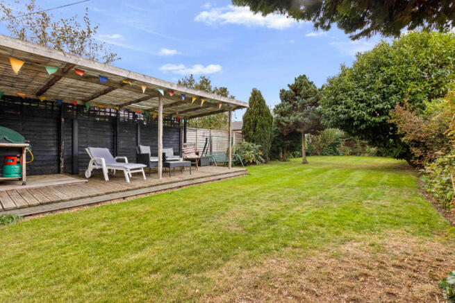 REAR GARDEN (4)