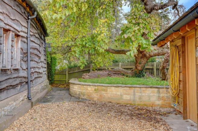 Vine Cottage (35).jpg