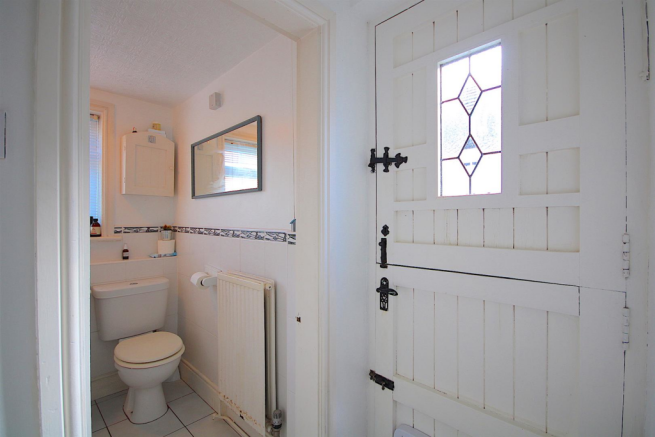 Lobby & Bathroom