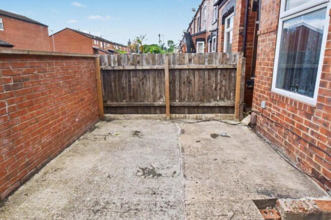 2 bed Terraced for sale Image 8