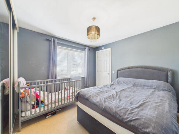 3 bed Semi-Detached for sale Image 8
