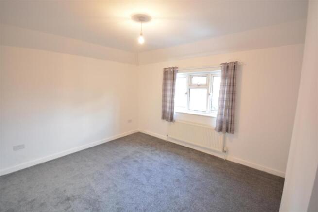 Bedroom Main.jpg