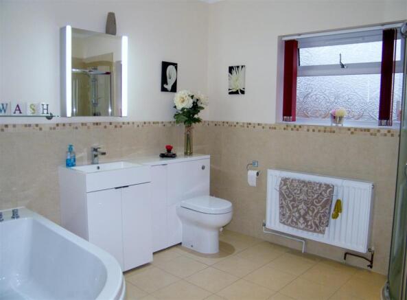 bathroom 1.JPG