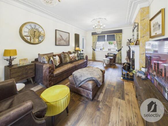 4 bed Semi-Detached for sale Image 5