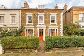 24, Beacon Hill, London N7 9LY