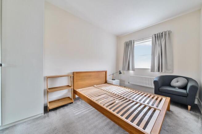 2 bed Apartment for sale Image 8