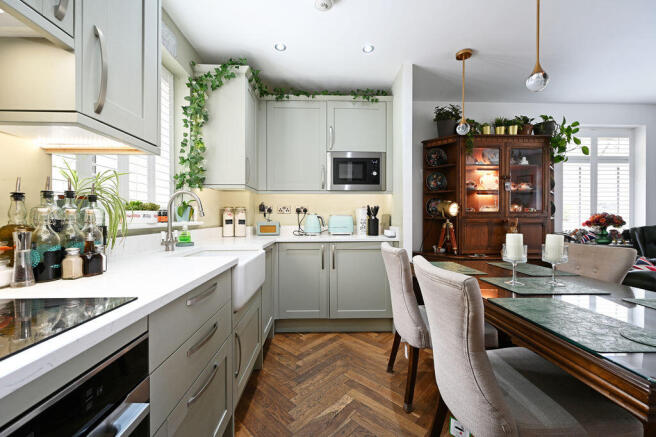 2 bed Apartment for sale Image 11