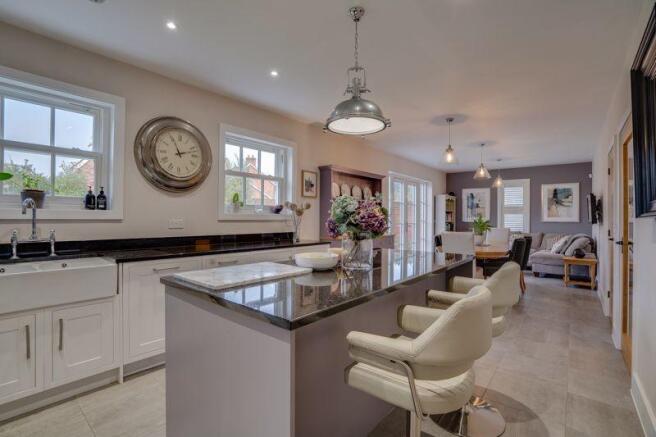 Kitchen / Dining Room