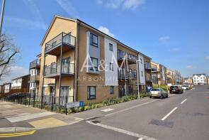 Flat 4, Albert House, Reservoir Way, Hainault, Ilford IG6 3FE