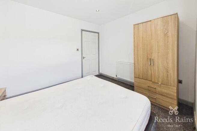 1 bed Apartment to rent Image 9