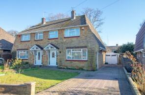 47, Chaplains Avenue, Waterlooville PO8 8QH