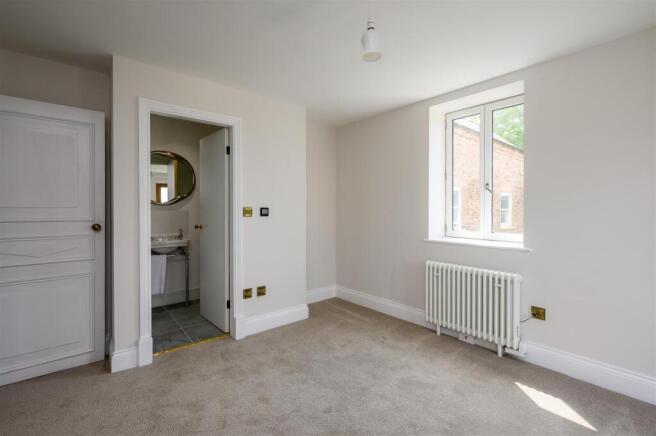 3 bed House for sale Image 8