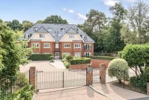 Flat 11, Rothsay Court, Gower Road, Weybridge KT13 0GL