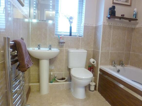Photo 12