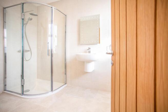ensuite 2