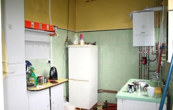 KITCHENETTE