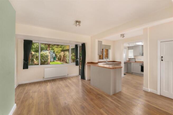 4 Cope Road, Banbury-5.jpg