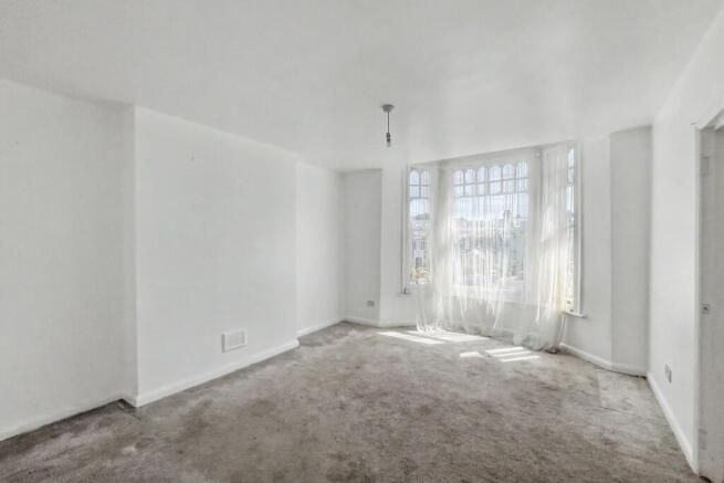 37c Sellons Avenue, Harlesden, London NW10 4HJ