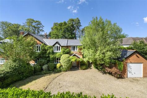 Littleheath Lane, Cobham, Surrey, KT11