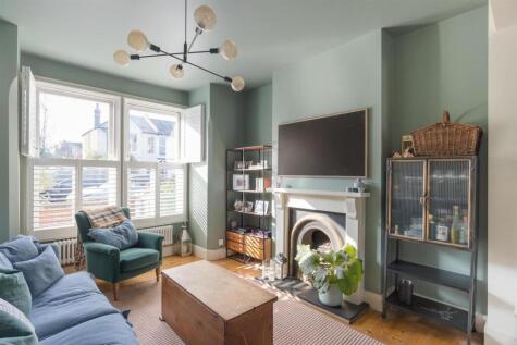 Elsinore Road, London