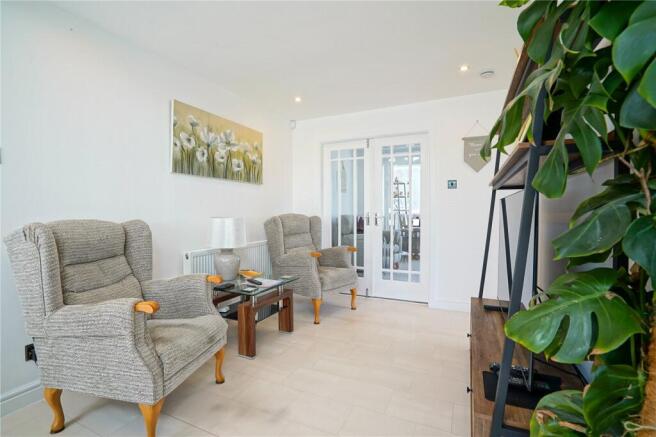 3 bed Bungalow for sale Image 8
