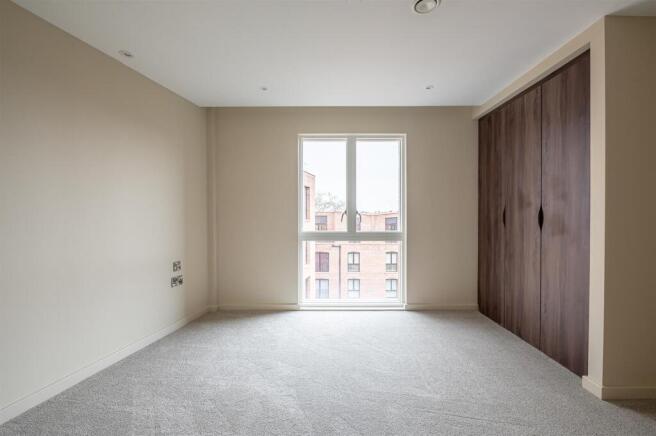 2 bed Apartment for sale Image 4