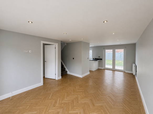 3 bed Semi-Detached for sale Image 4